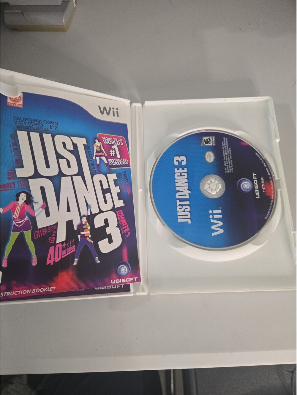 Just Dance 3 - Nintendo Wii (Complete with Manual) - Picture 2 of 5